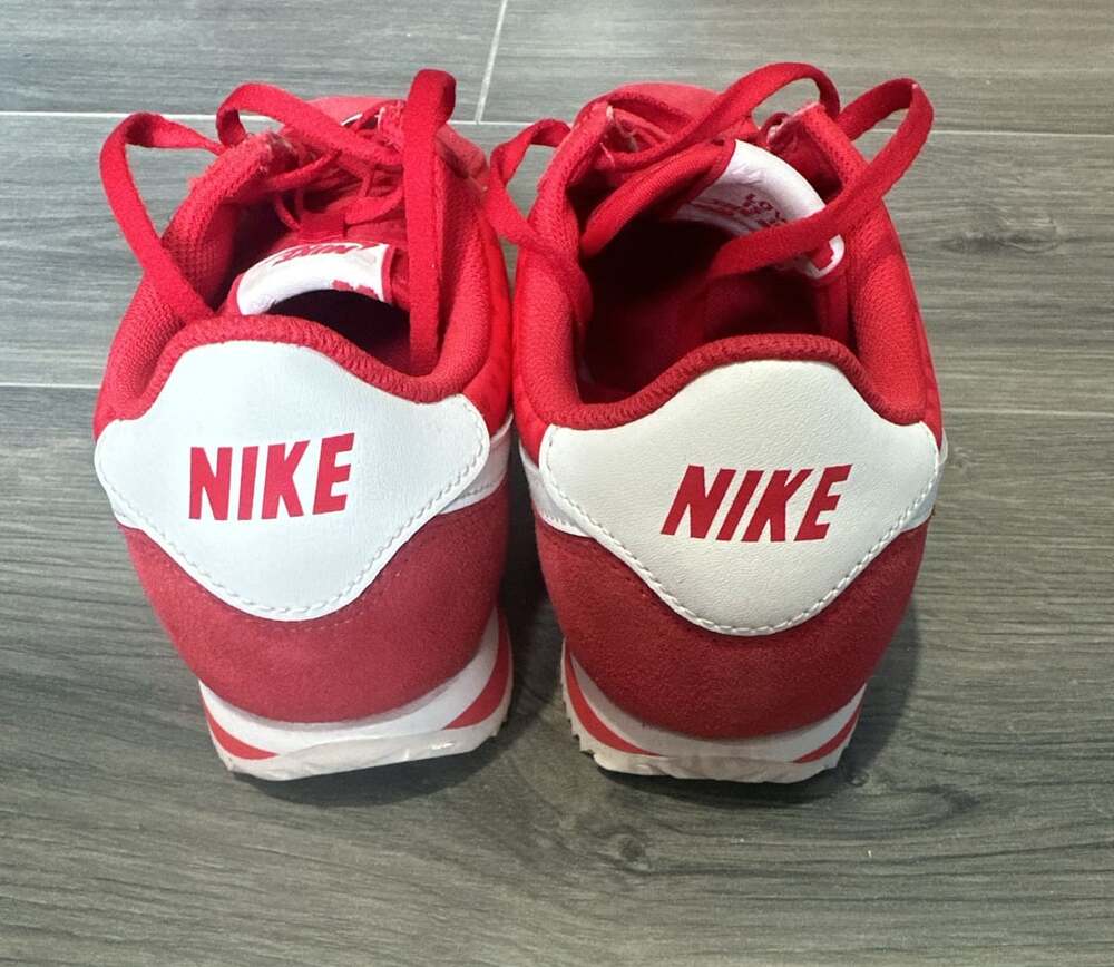 Nike - Picture 6 of 7